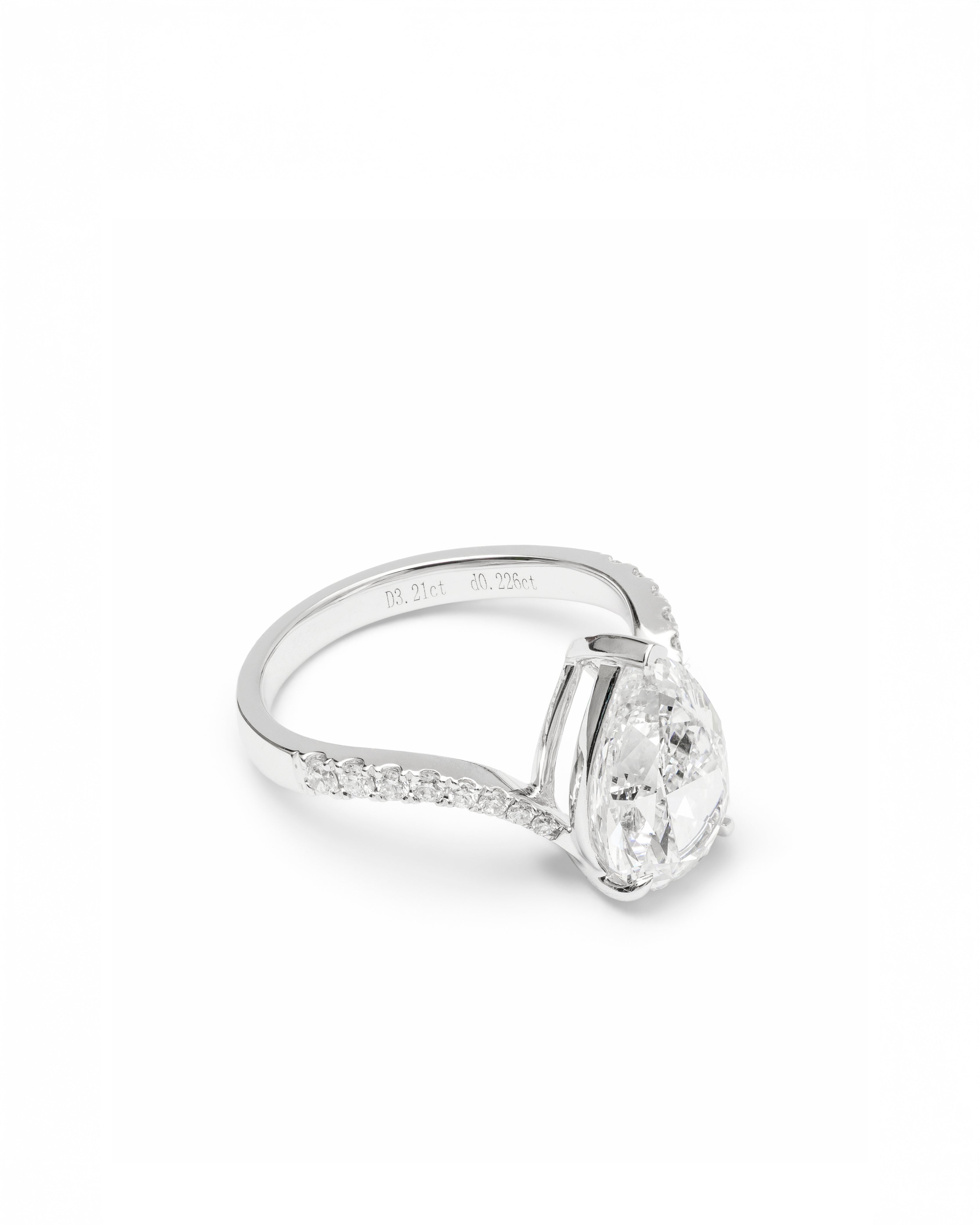 Pear-Cut Solitaire Ring Lab-Grown Diamond in 14K Gold
