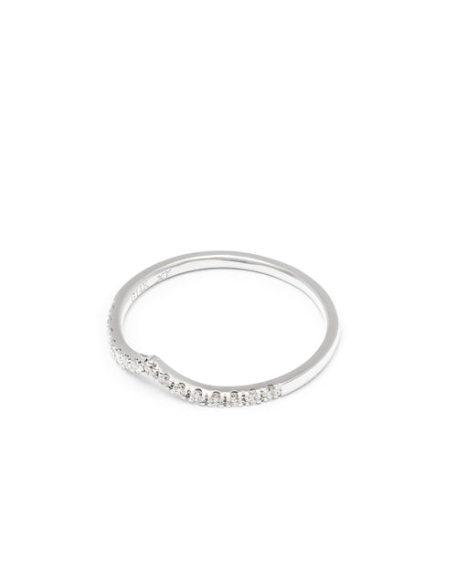 14K White Gold Diamond Heart Curve Band
