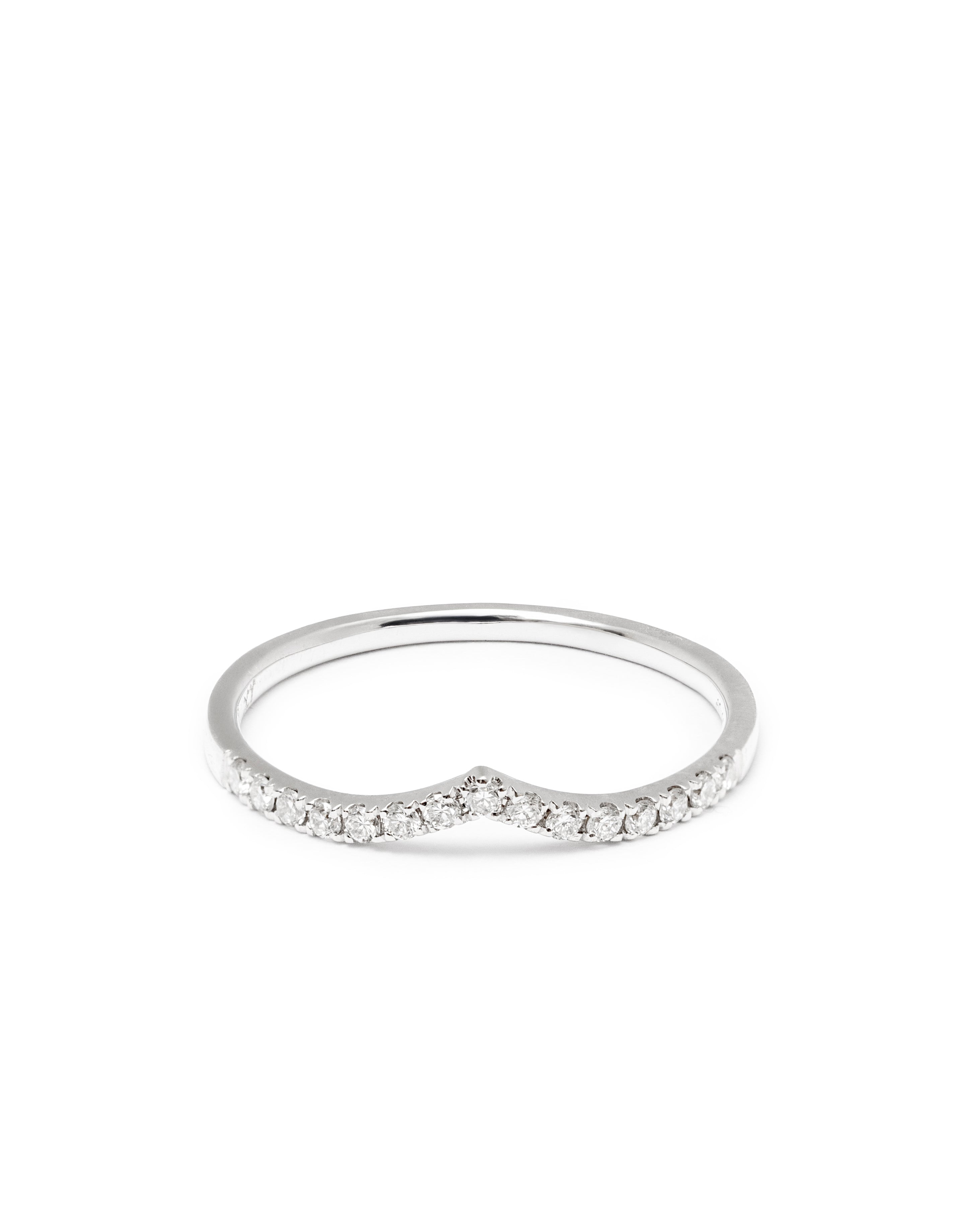 14K White Gold Diamond Heart Curve Band