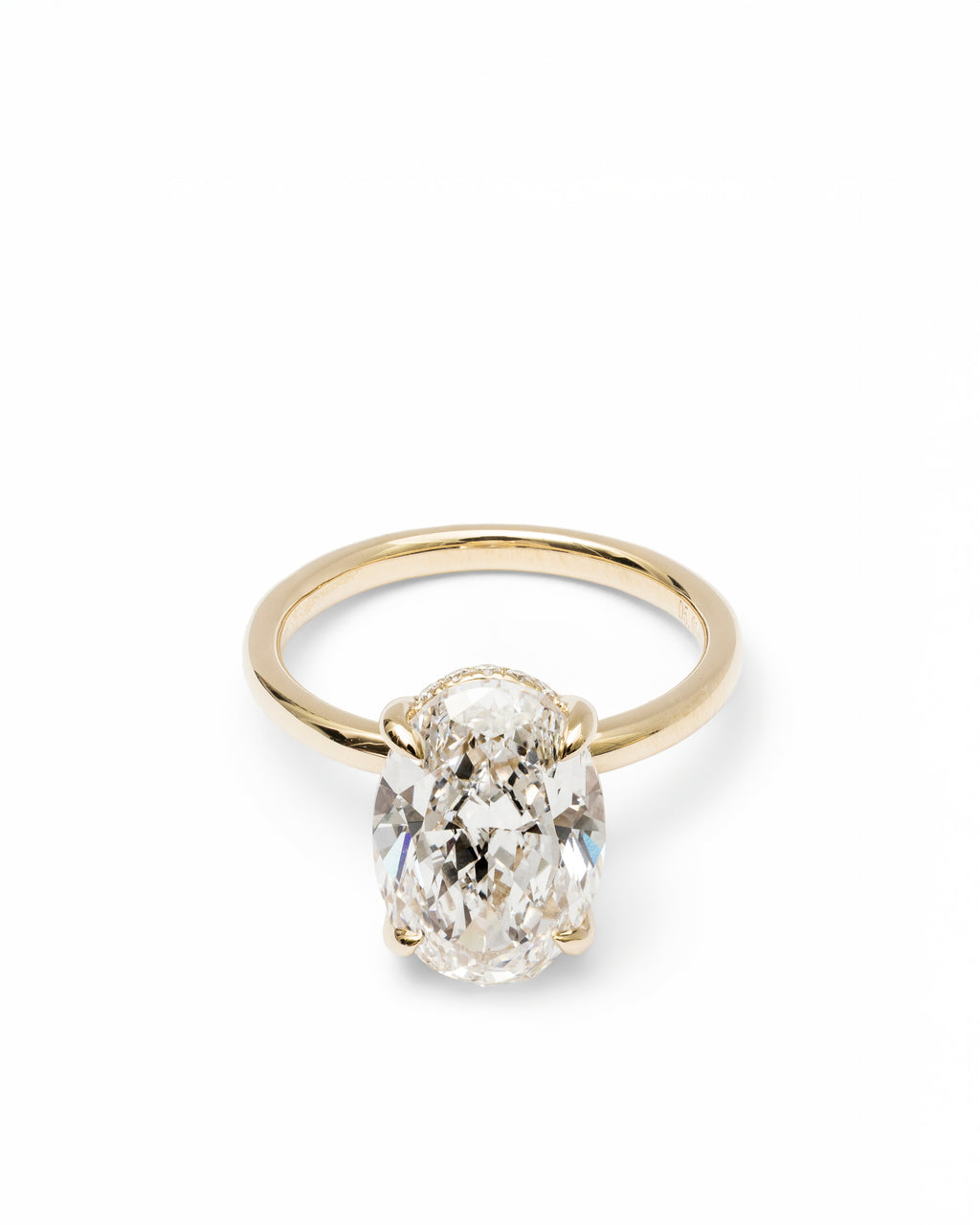 Aurora Oval Solitaire Ring Ring Lab-Grown Diamond in 14K Gold