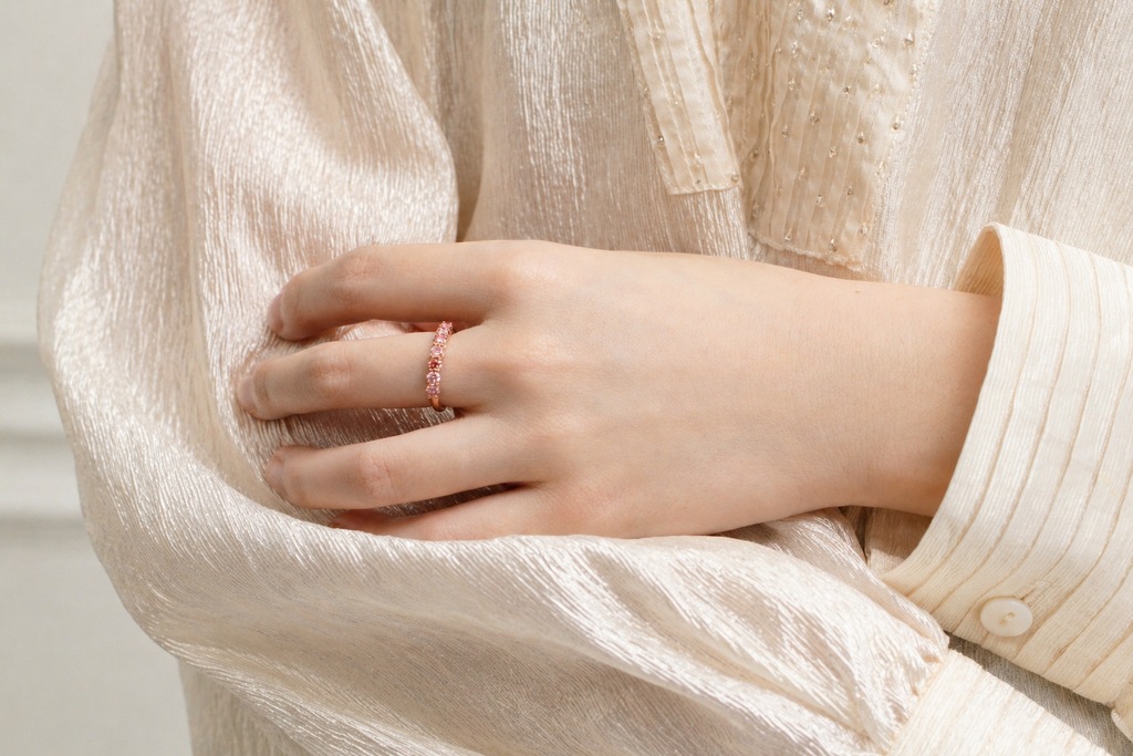Seven-Stone Pink Lab-Grown Diamond Ring – 14K Rose Gold